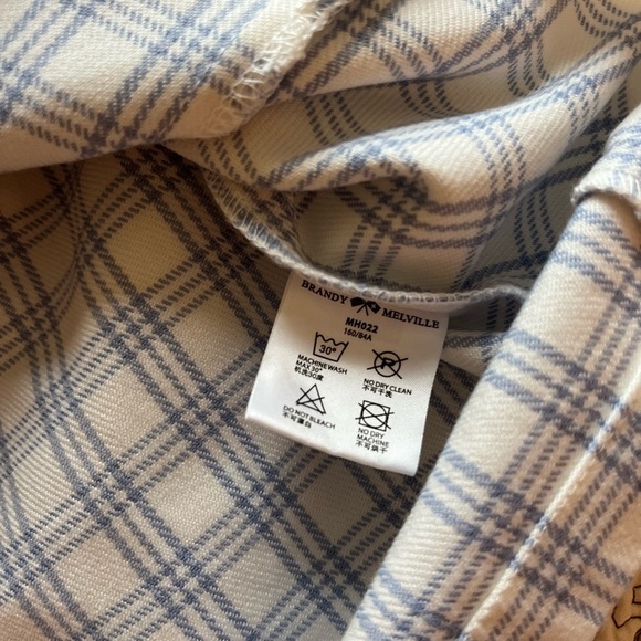 Brandy Melville Plaid Mini Skirt - Picture 7 of 8